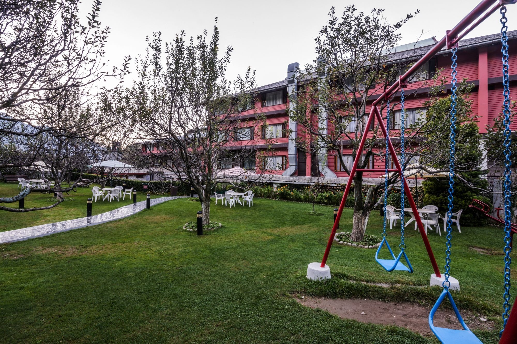 Honeymoon Inn Manali Exterior foto